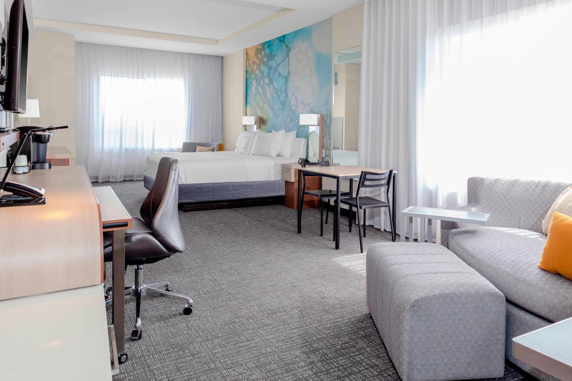 Courtyard By Marriott Deland Historic Downtown Hotel Exterior foto