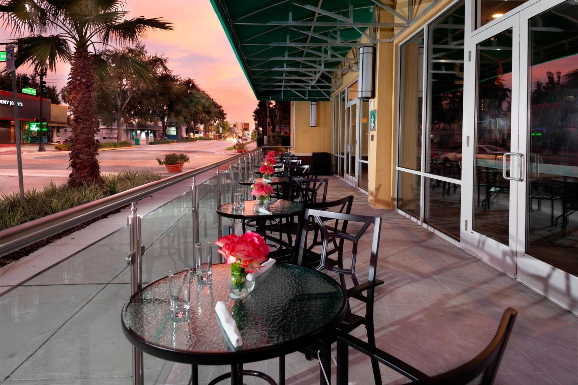 Courtyard By Marriott Deland Historic Downtown Hotel Exterior foto