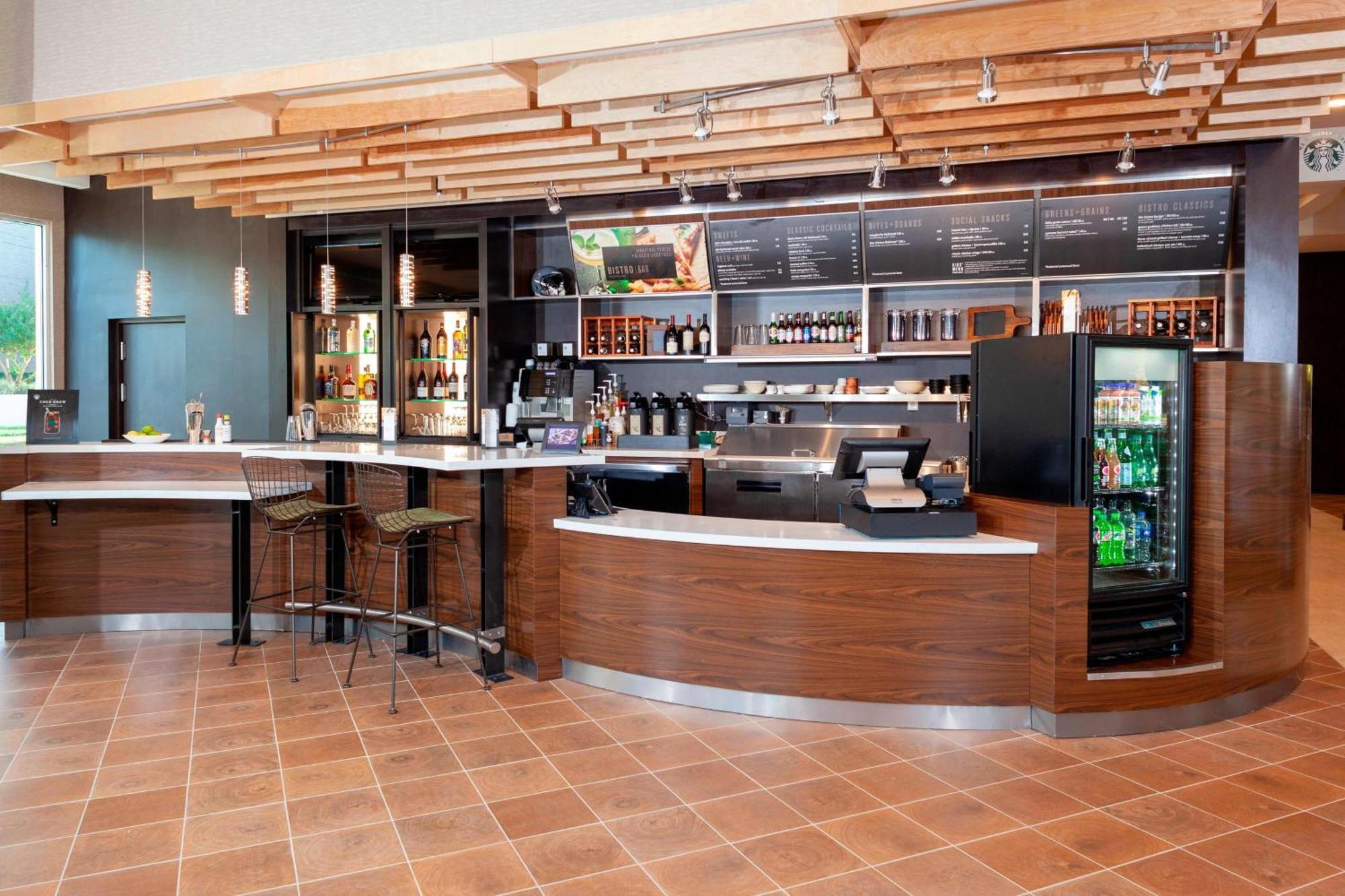 Courtyard By Marriott Deland Historic Downtown Hotel Exterior foto